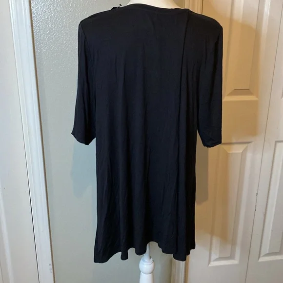 🦋New Lane Bryant Top🦋 - Picture 4 of 4